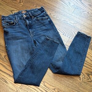 MOTHER High Waisted Looker Jeans in Teaming Up, 27